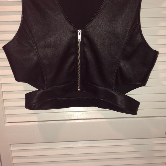 Tank top - Picture 3 of 4